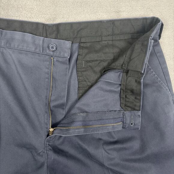 L.L. Bean Mens Comfort Waist Cotton Chino Hiking Shorts Size 40 Navy Blue - Picture 2 of 8